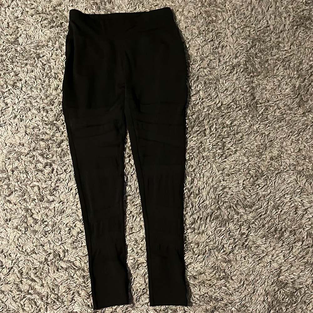 Women’s pop fit leggings( large)(black) used (great condition)
